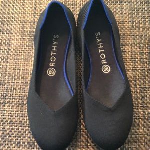 Black Rothy’s flats.  Size 10.  Only Worn 2 times.